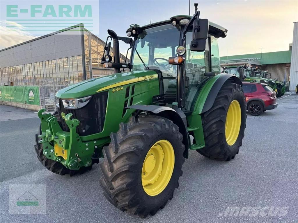 John Deere 5095 m Traktory
