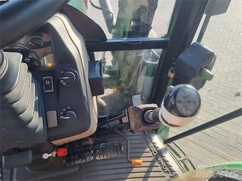 John Deere 5080 M Traktory