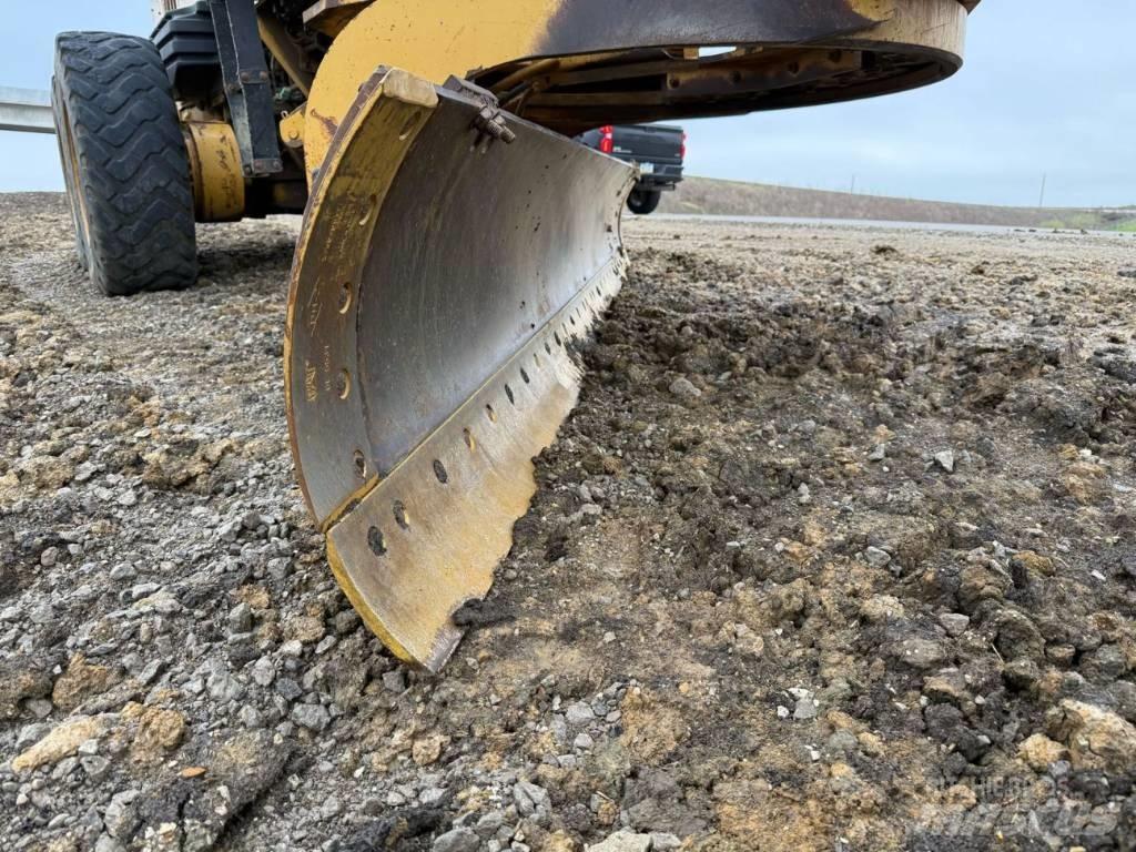 CAT 140H Grejdery