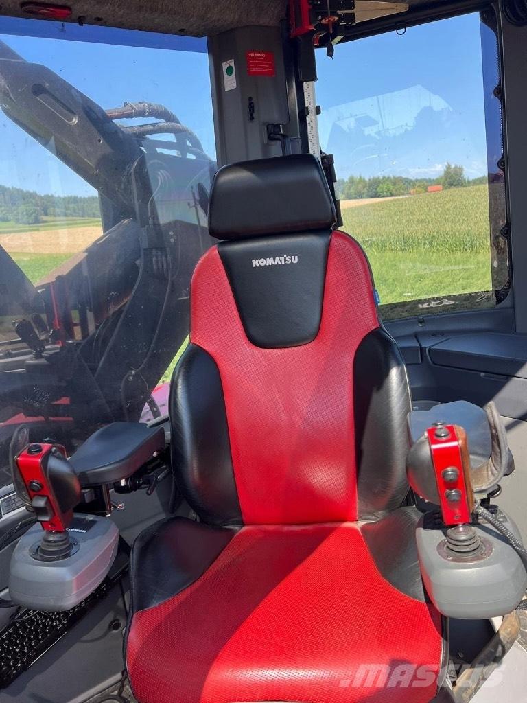 Komatsu 951 Harvestory