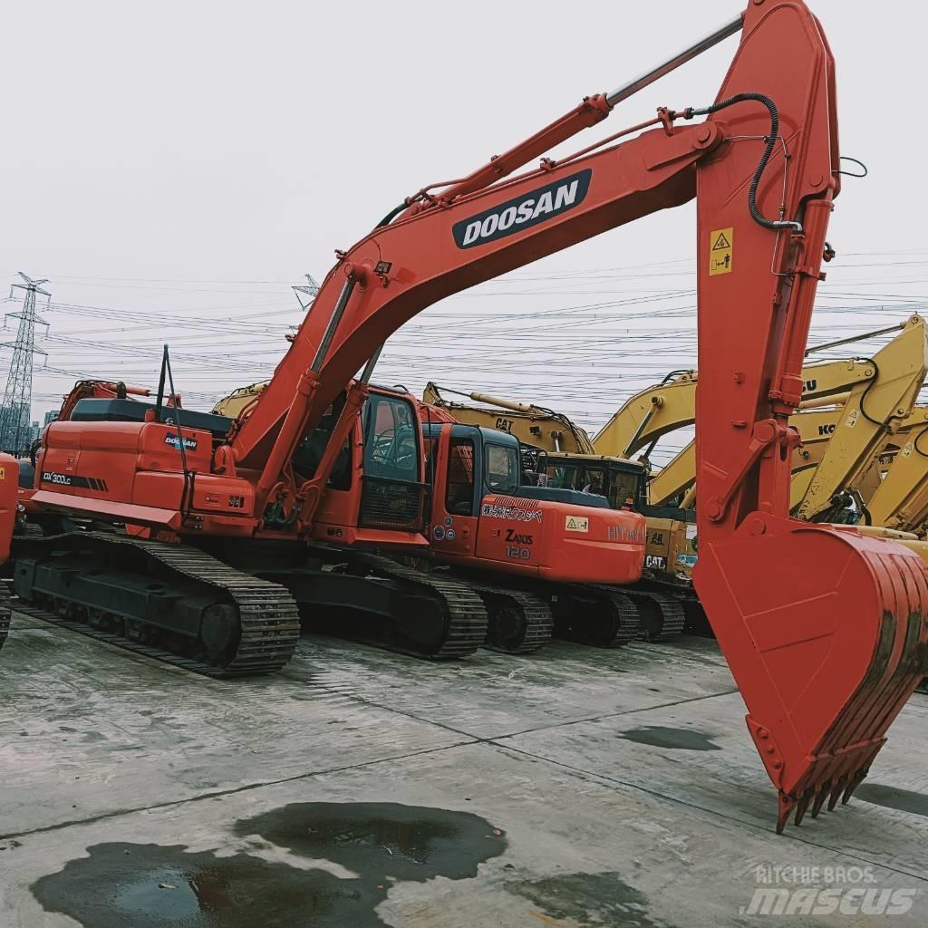 Doosan DX 300 LC Pásové rýpadlá