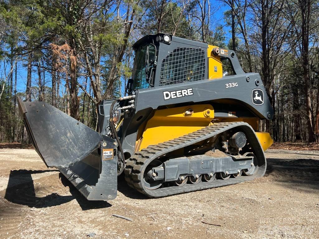 John Deere 333G Šmykom riadené nakladače