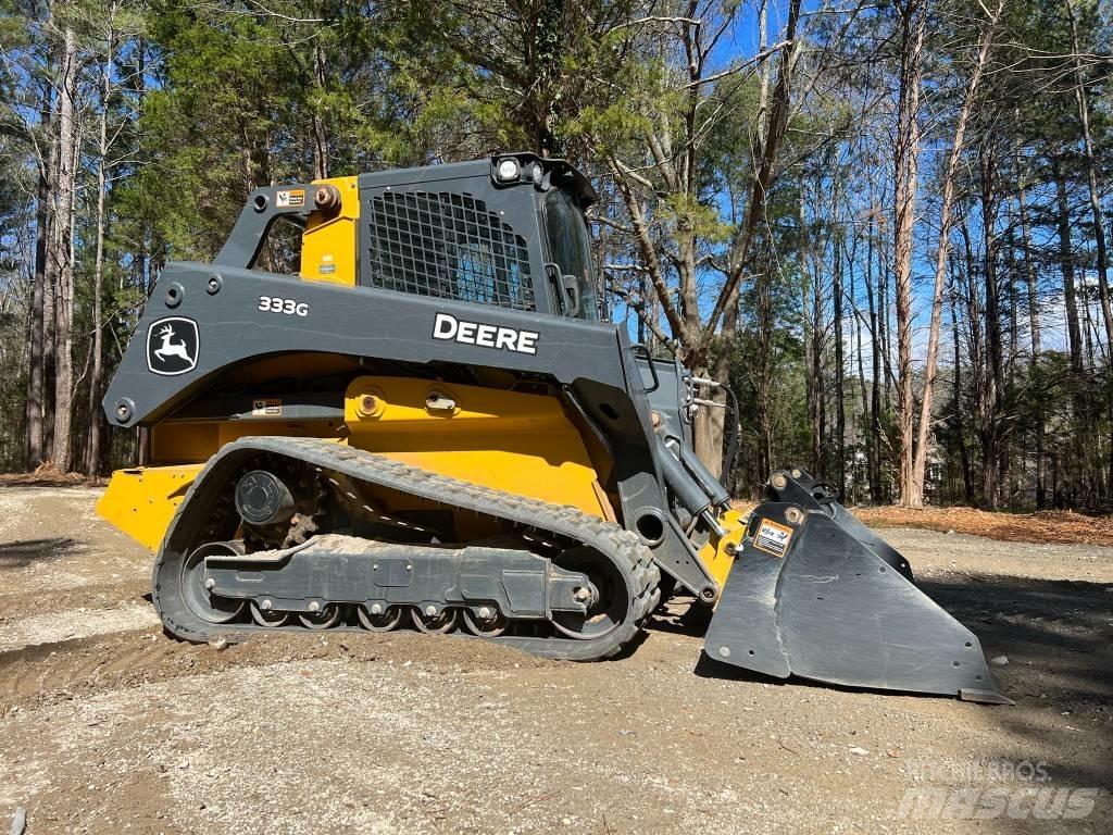 John Deere 333G Šmykom riadené nakladače