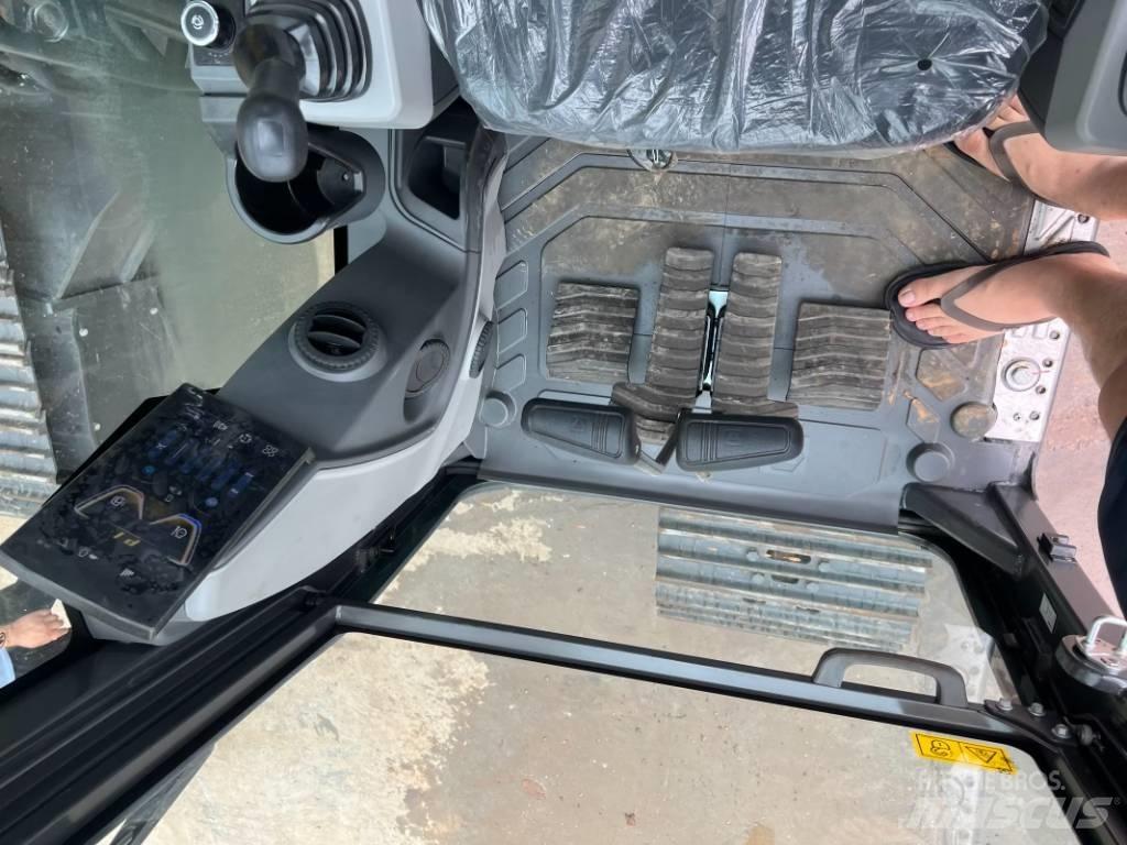 XCMG XE200GH Pásové rýpadlá