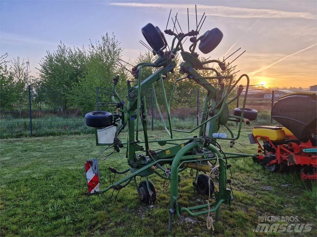 Krone KW 6.70/6 Obracače a zhrabovače sena