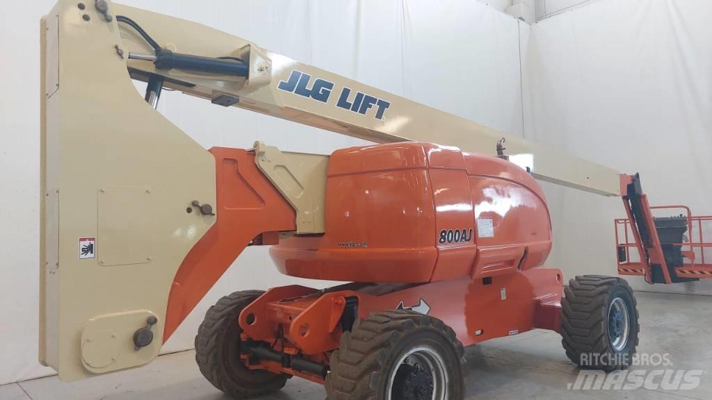 JLG 800 AJ Kĺbové plošiny