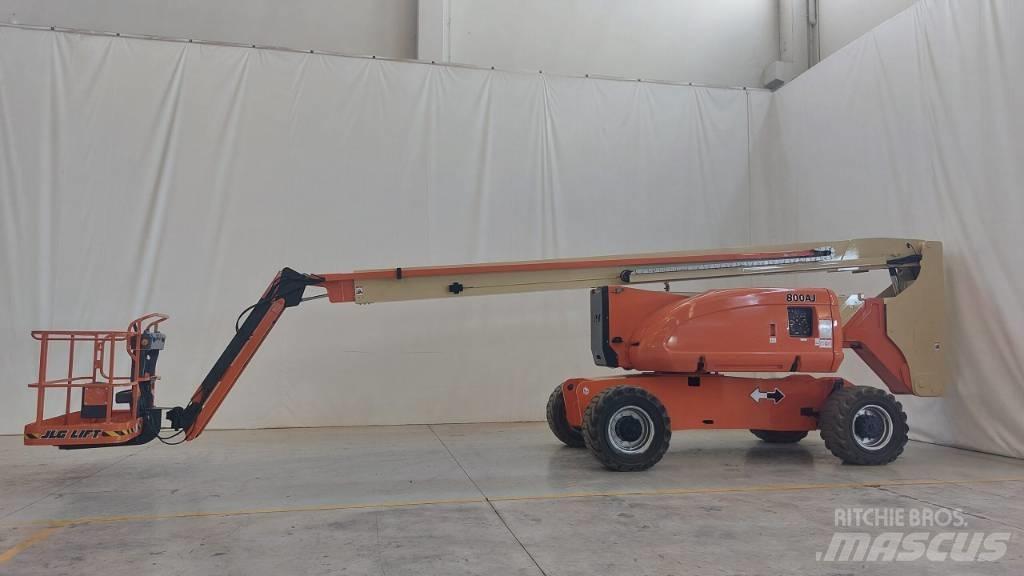 JLG 800 AJ Kĺbové plošiny