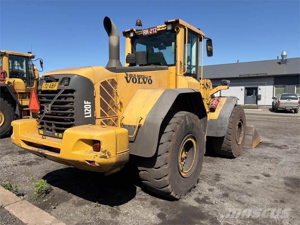 Volvo L120F Kolesové nakladače