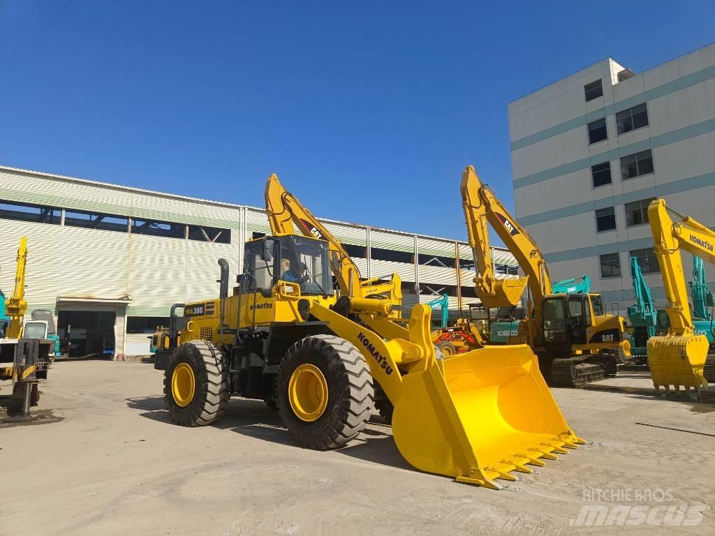 Komatsu WA 380-3 Kolesové nakladače
