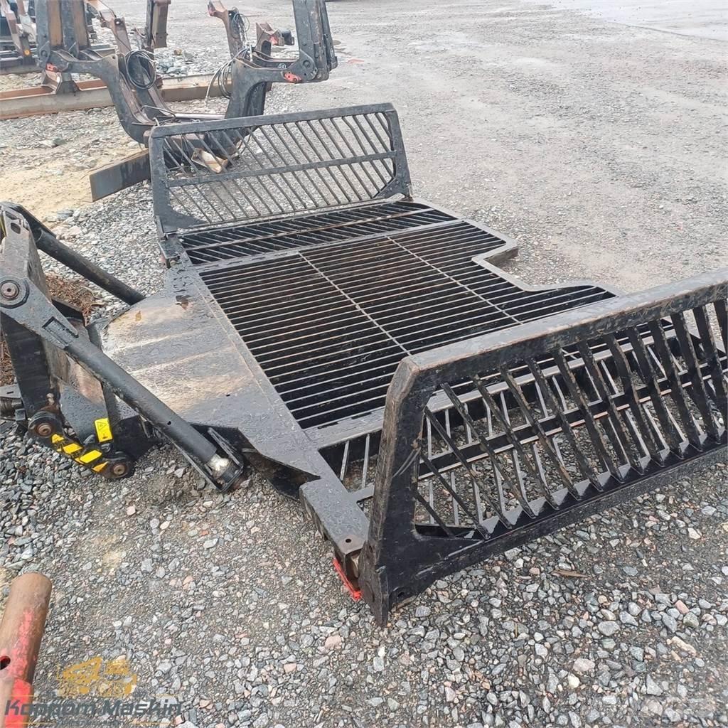 Komatsu 895 Ďalšie komponenty