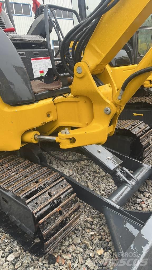 Komatsu PC 30 Pásové rýpadlá