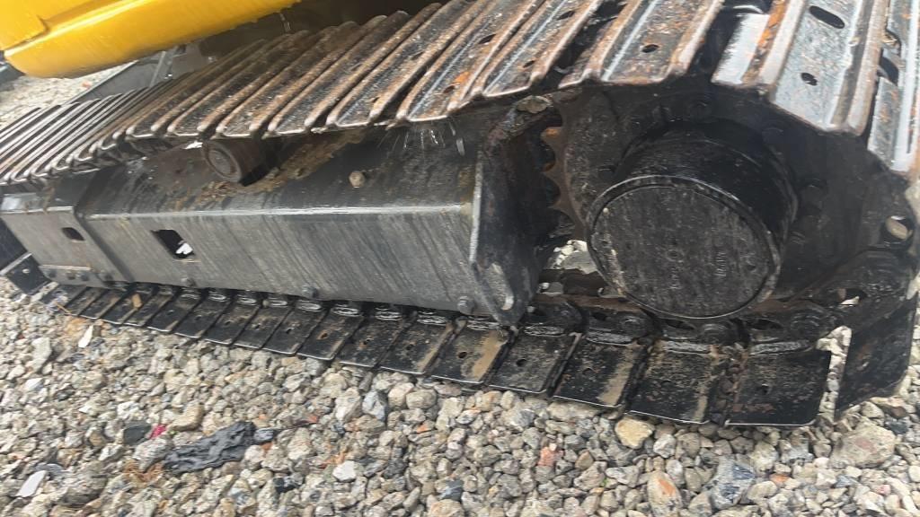 Komatsu PC 30 Pásové rýpadlá