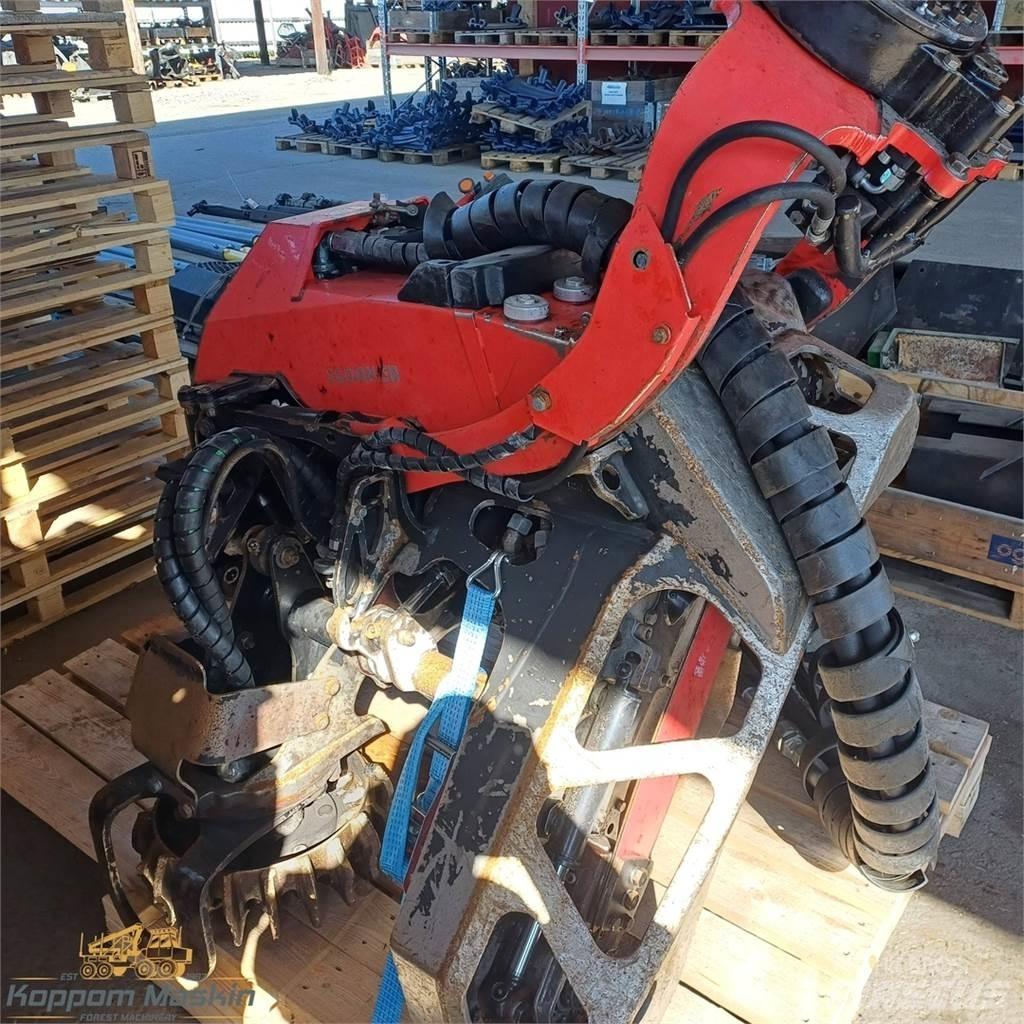 Komatsu C124 Žatevné hlavy