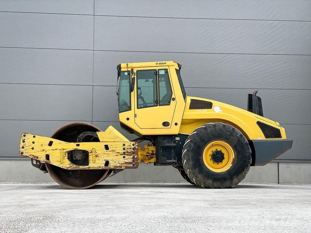 Bomag BW 216 DH-4i Ťahačové valce