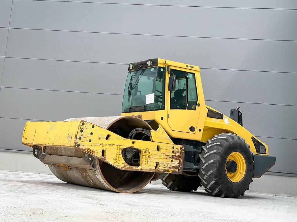 Bomag BW 216 DH-4i Ťahačové valce