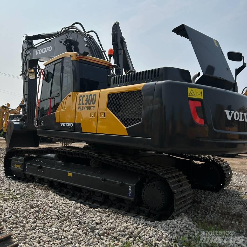 Volvo 300 Pásové rýpadlá