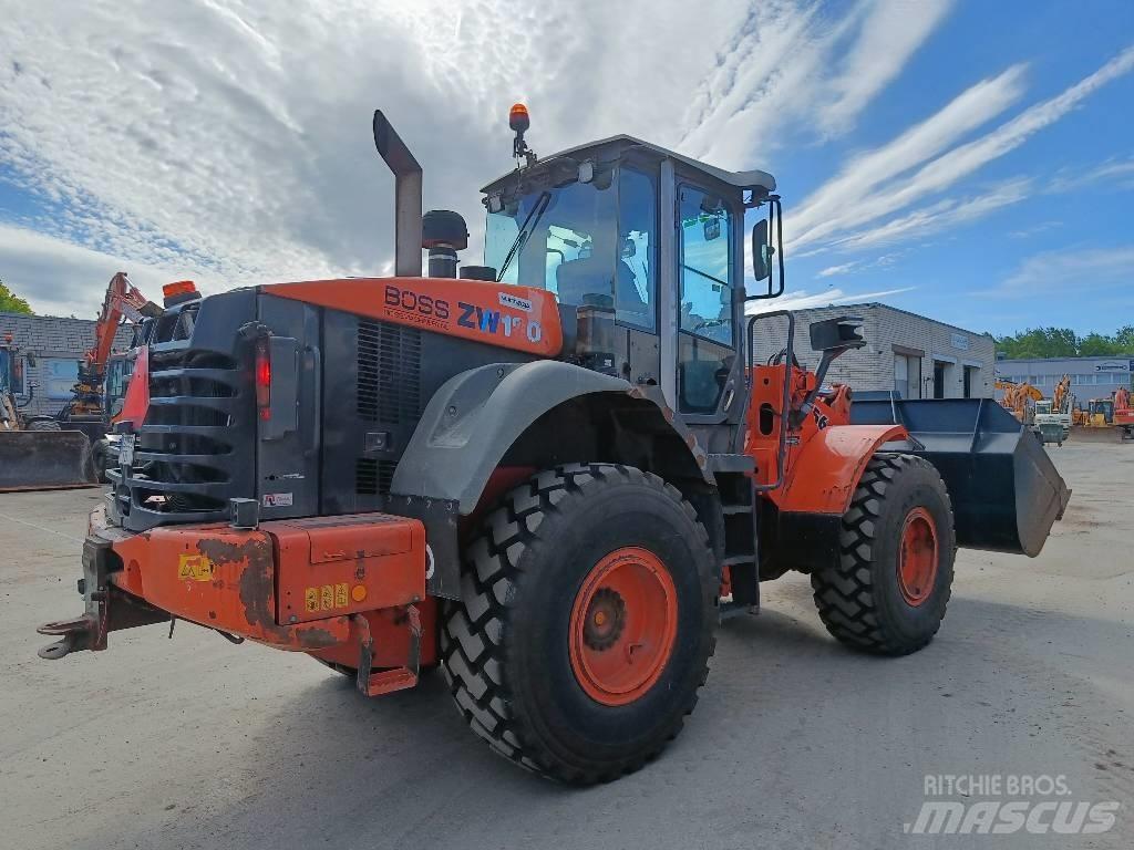 Hitachi ZW 180 Kolesové nakladače