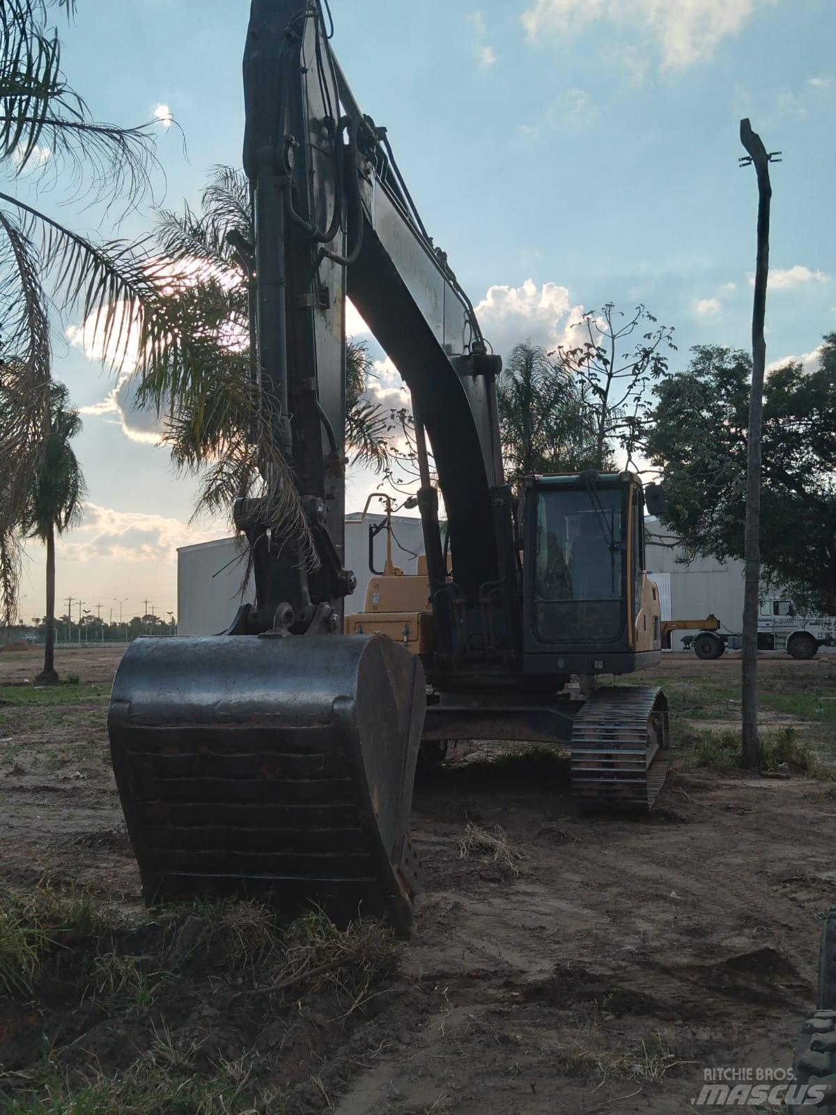Volvo EC 250 D L Pásové rýpadlá