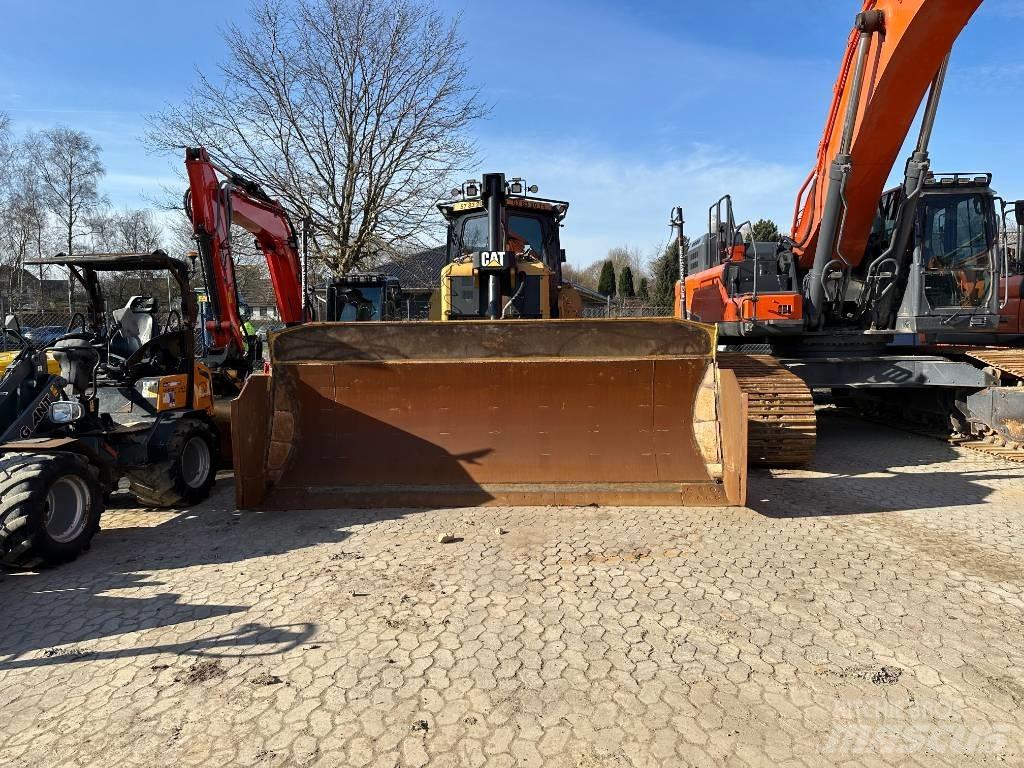 CAT D 7 E LGP Pásové dozéry