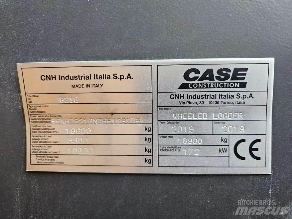 CASE 821G Kolesové nakladače