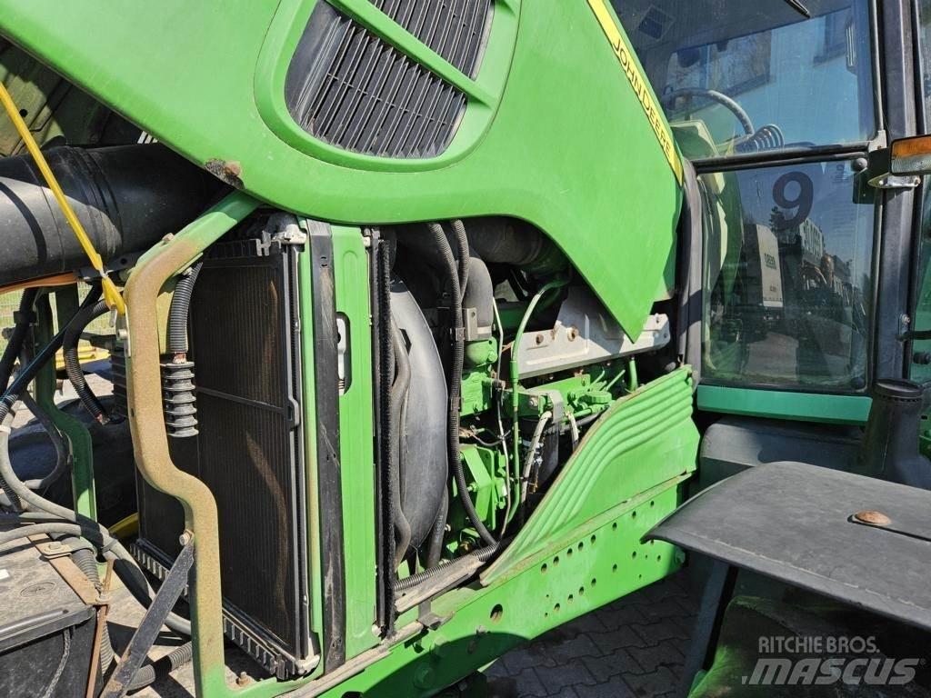 John Deere 6530 Traktory