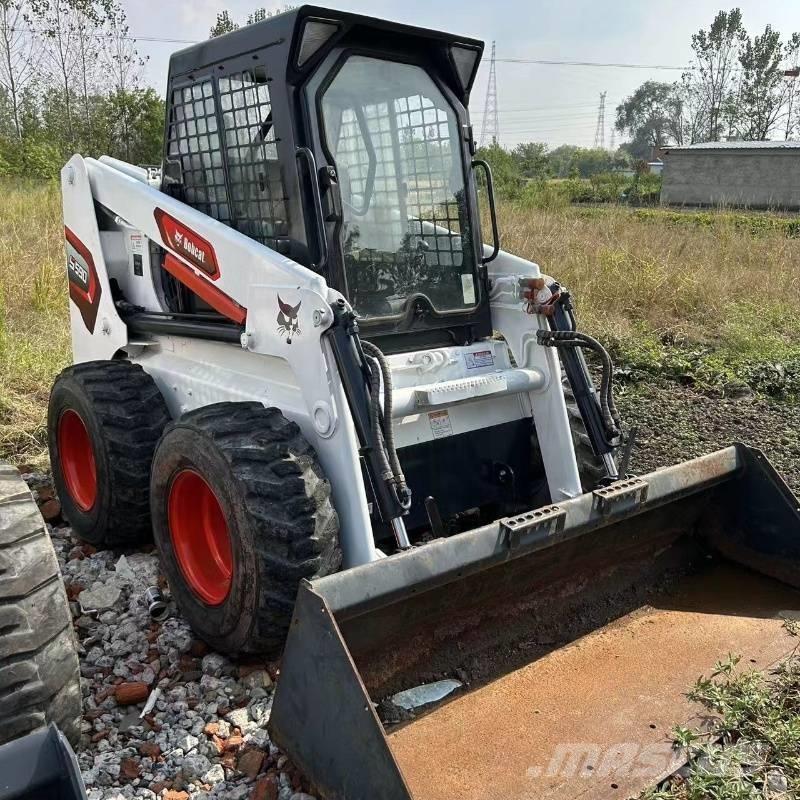 Bobcat S 590 Šmykom riadené nakladače