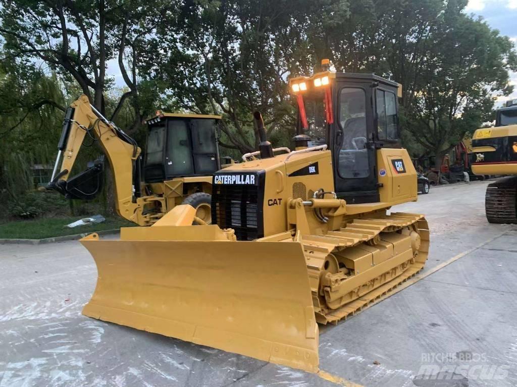 CAT D 5 K Pásové dozéry