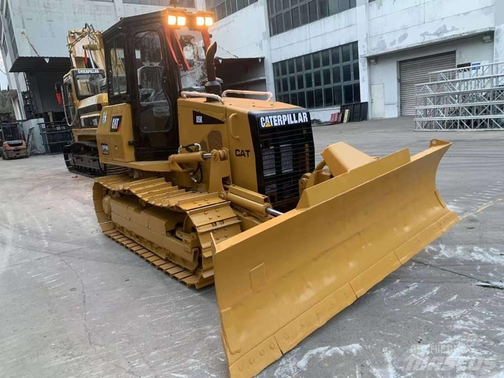 CAT D 5 K Pásové dozéry