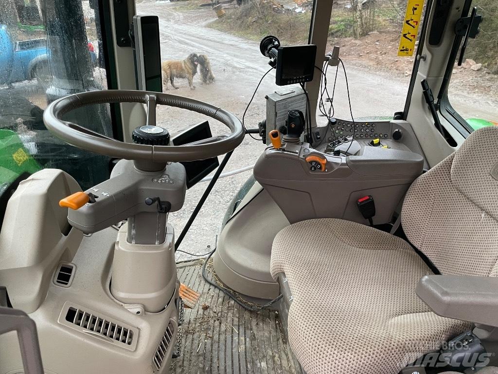 John Deere 6120 M Traktory