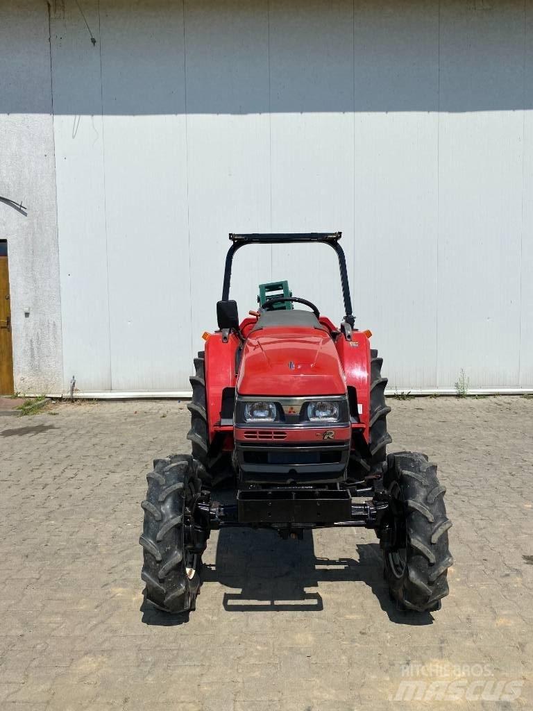 Mitsubishi MTR300 Kompaktné traktory