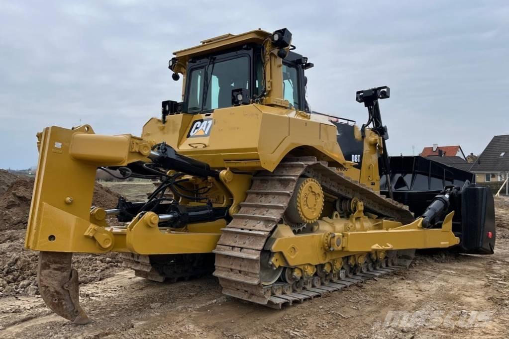 CAT D 8 T Pásové dozéry