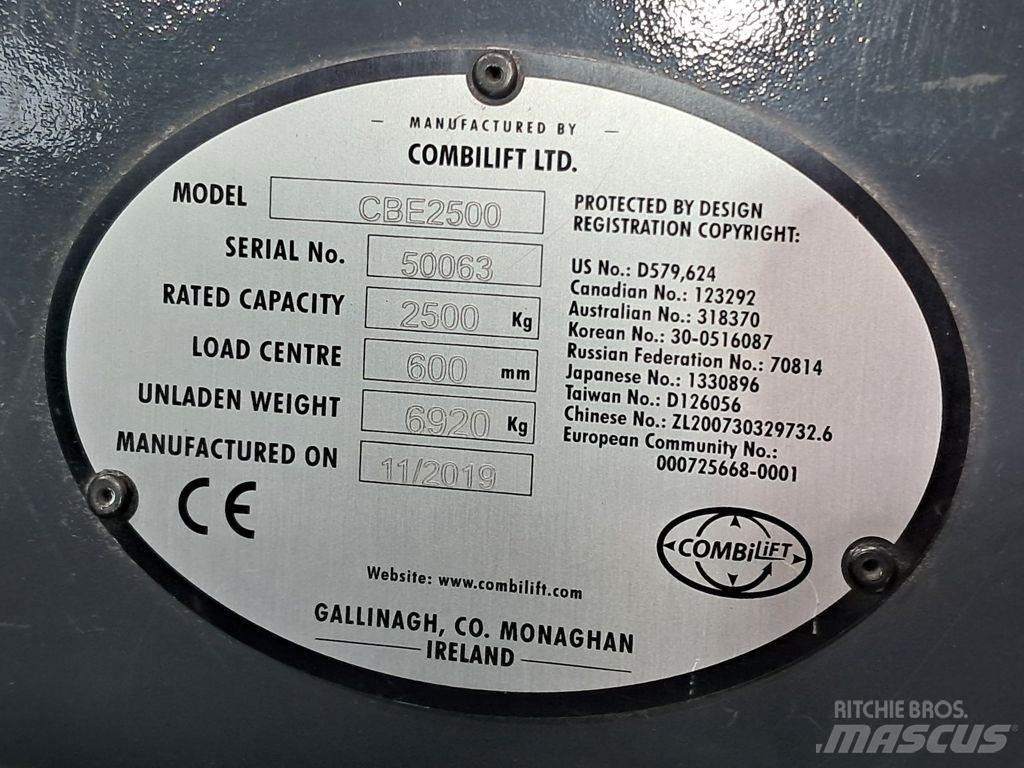 Combilift CBE2500 Bočný vysokozdvižný vozík