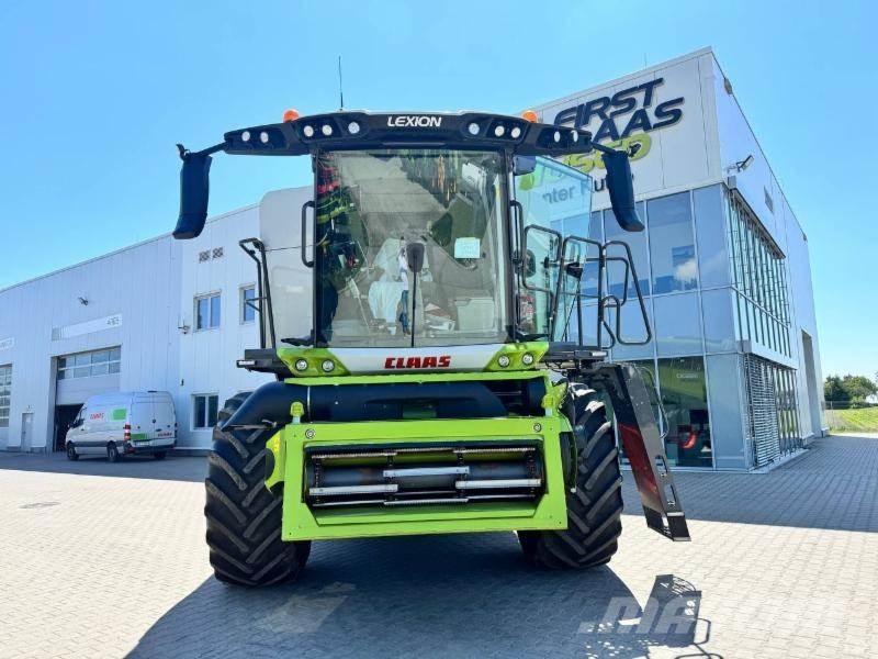 CLAAS LEXION 8600 Kombinované zberacie stroje
