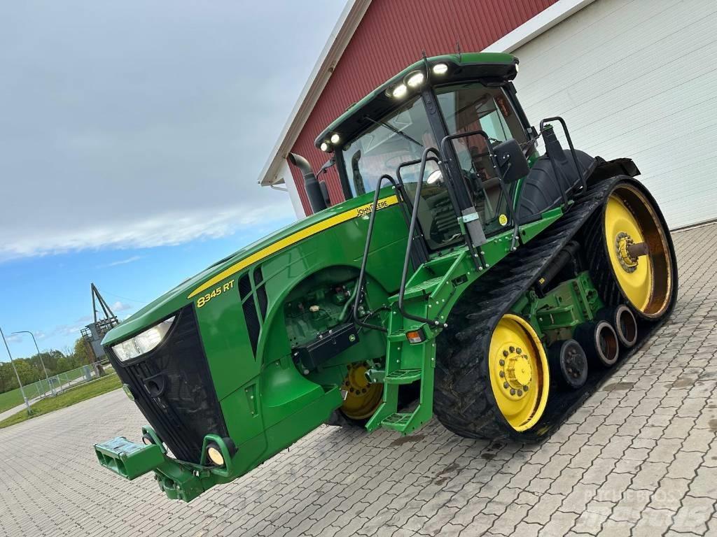 John Deere 8435 RT Traktory
