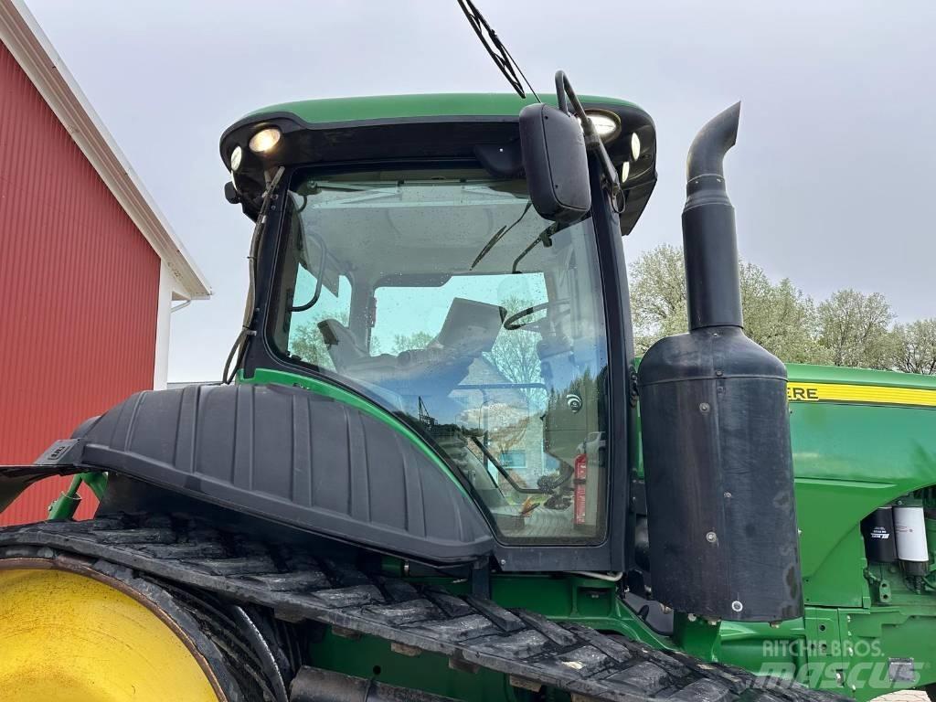 John Deere 8435 RT Traktory