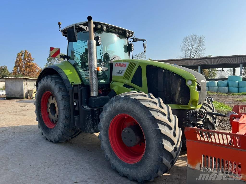 CLAAS Axion 930 Traktory