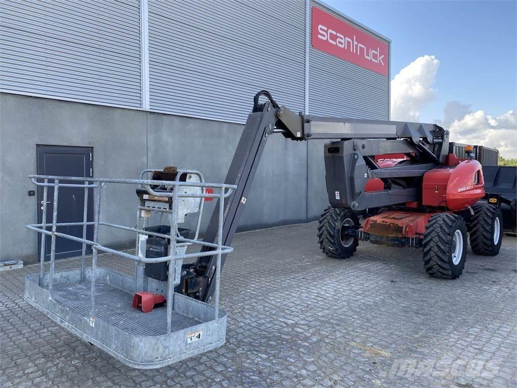 Manitou 200ATJ RC Kĺbové plošiny