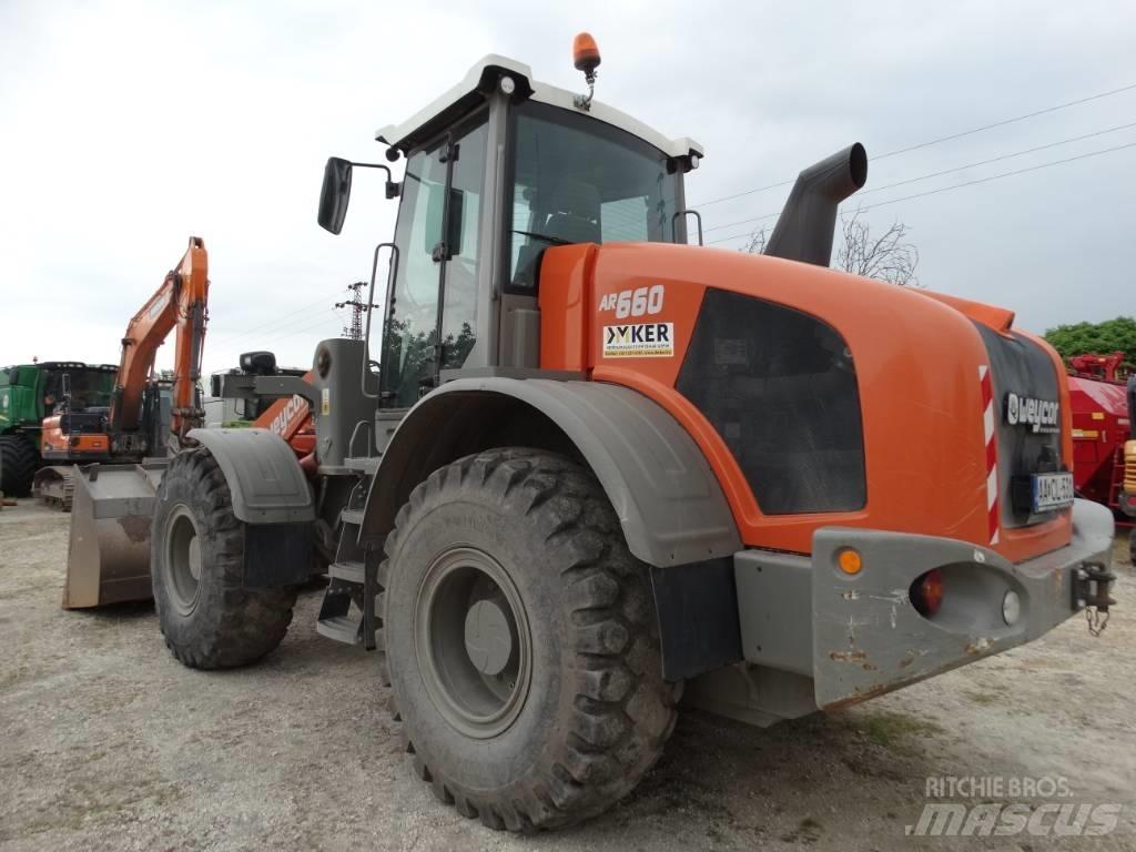 Weycor AR 660 Kolesové nakladače
