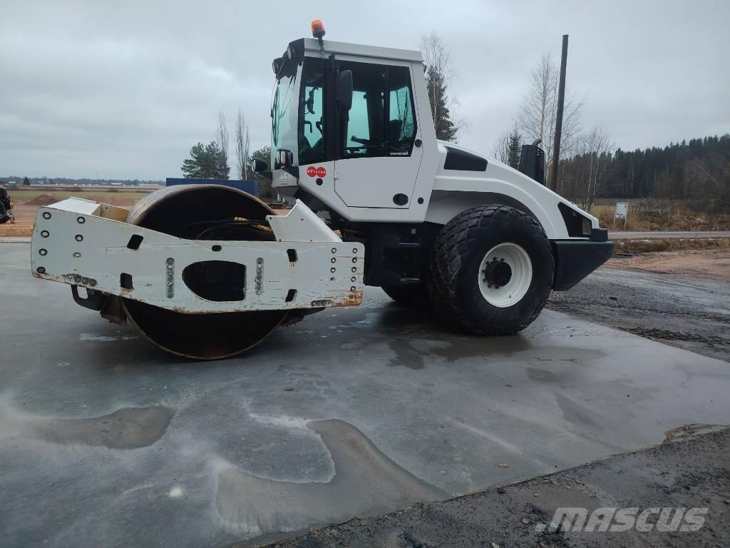 Bomag BW 216 D-4i Ťahačové valce