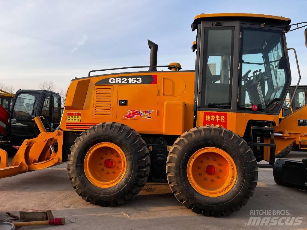 XCMG GR 2153 Kolesové dozéry