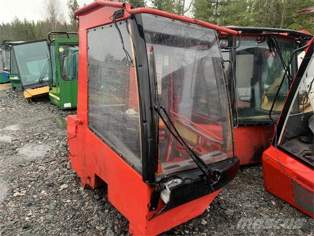 Komatsu 901TX Kabíny a interiér