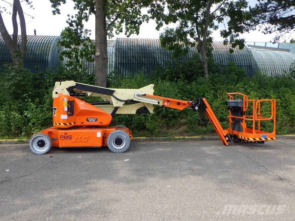 JLG E400AJPN Kĺbové plošiny