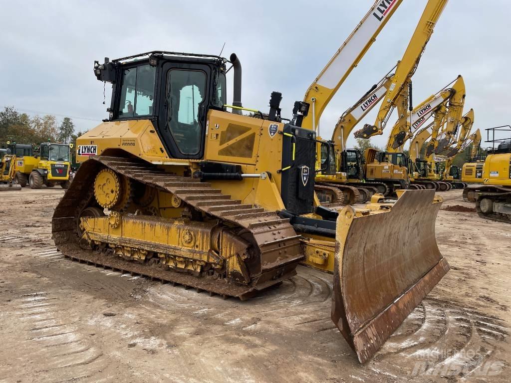 CAT D 5 Pásové dozéry