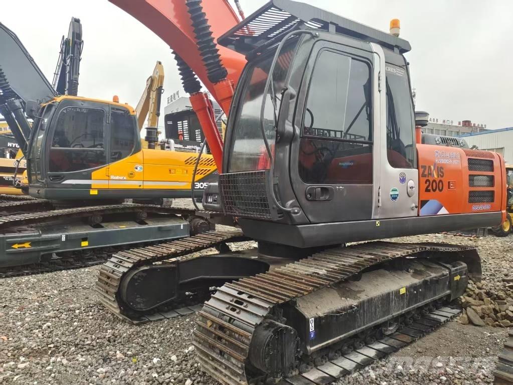 Hitachi ZX 200-3 Pásové rýpadlá