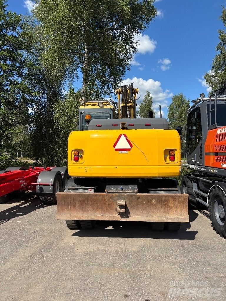 Komatsu PW 140-7 Kolesové rýpadlá