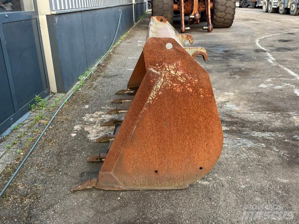  Onbekend WG-2400 Lopaty