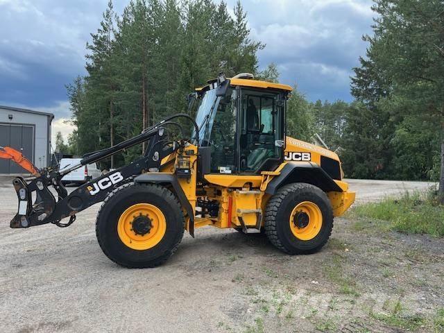 JCB 413K Kolesové nakladače