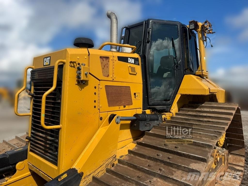 CAT D 6 N LGP Pásové dozéry