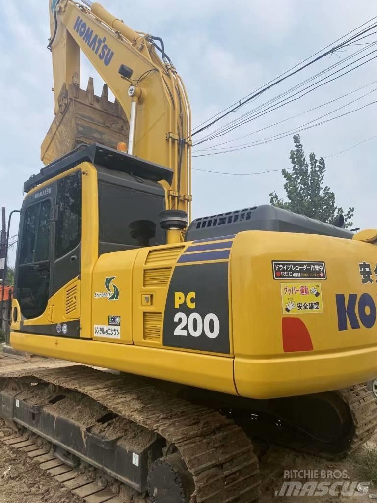 Komatsu pc200-8 Pásové rýpadlá