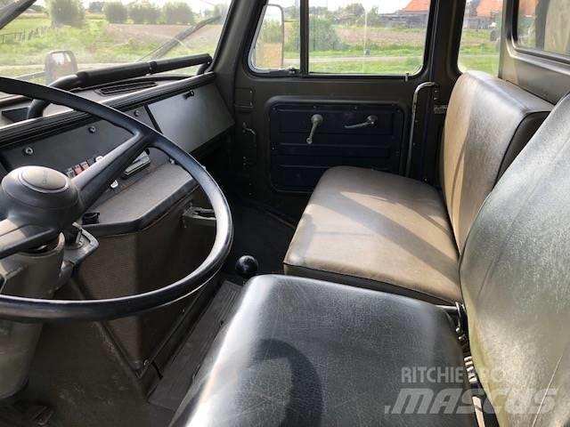 MAN 11-136 4T 4x4 Skriňová nadstavba